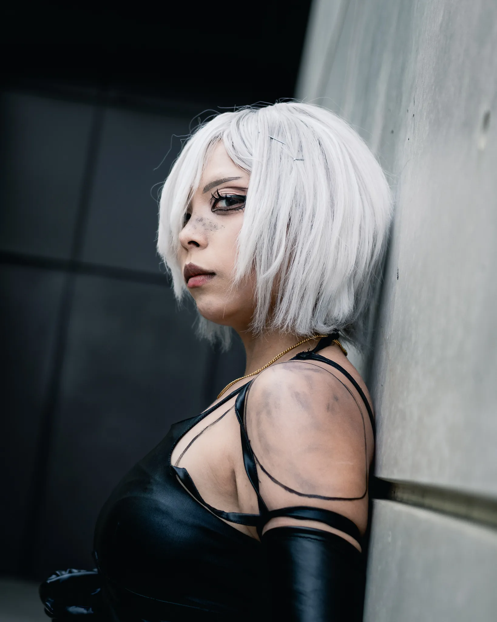A cosplayer featuring A2 an android from the game NieR: Automata