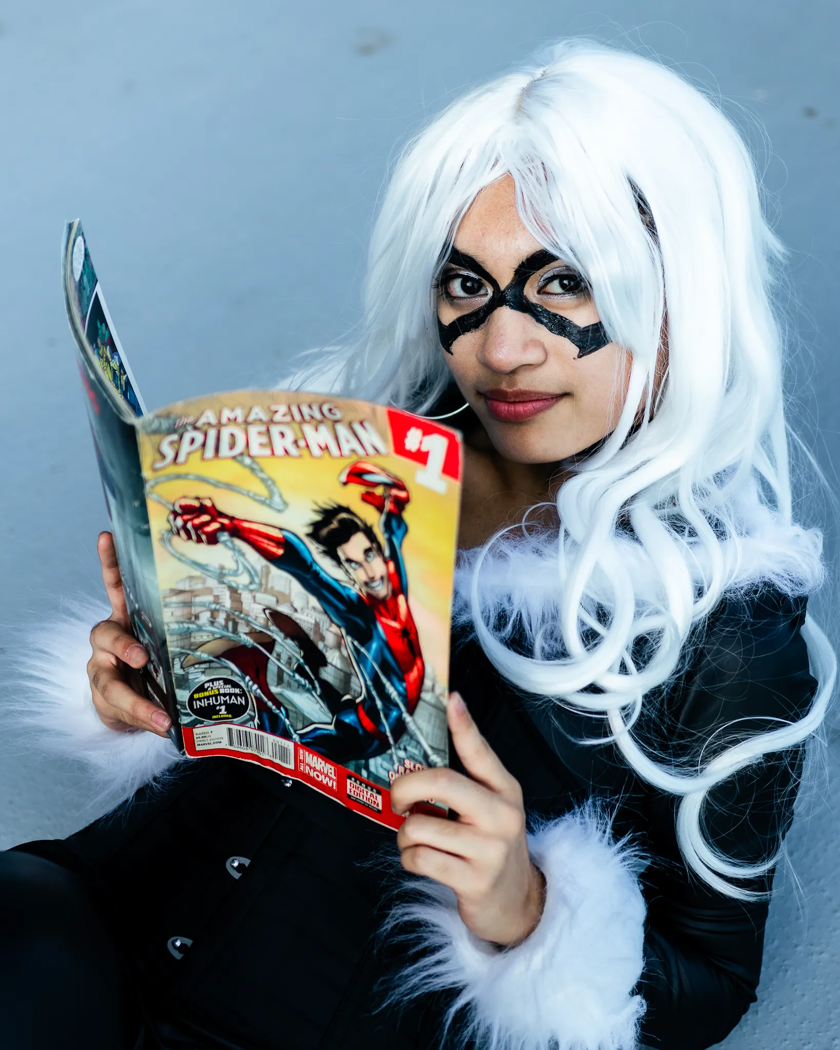 A cosplayer featuring Black Cat from the game: Marvel Rivals.