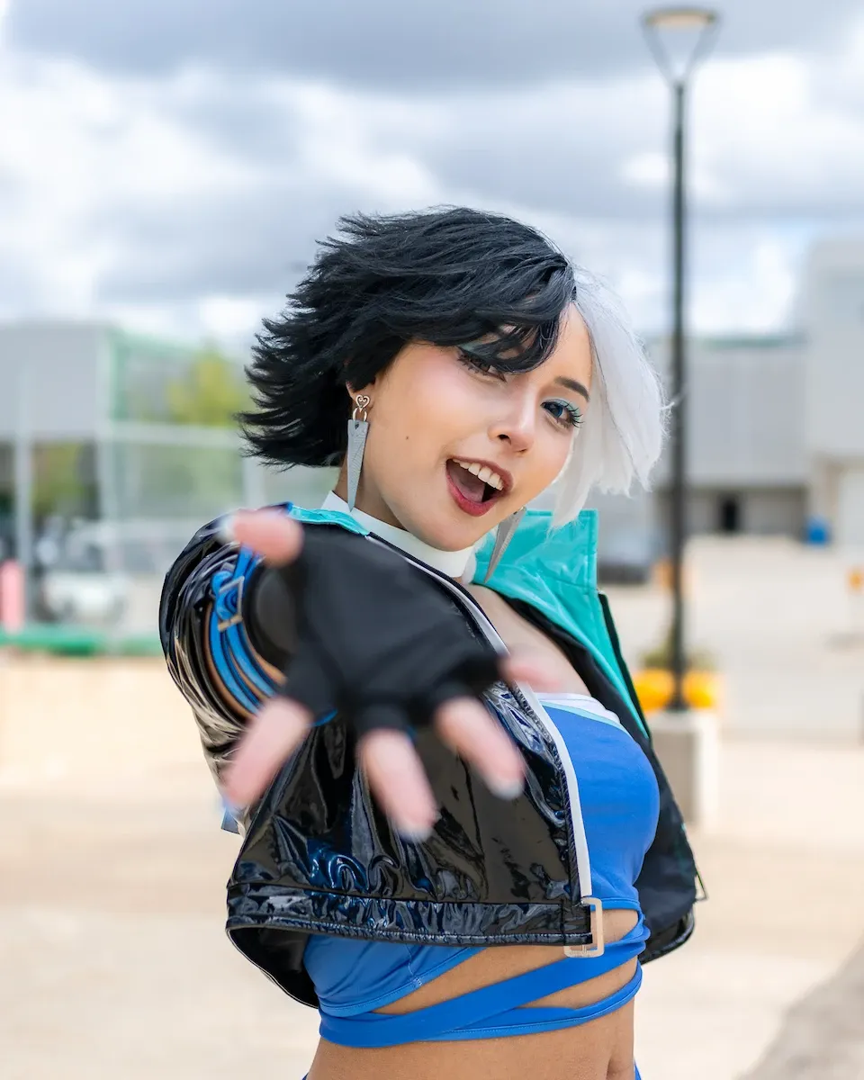A cosplayer featuring Luna Snow from the game: Marvel Rivals.